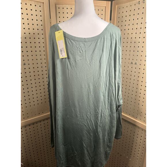Target Size 4X Set Of 5 All In Motion Tops NWT - Picture 12 of 15